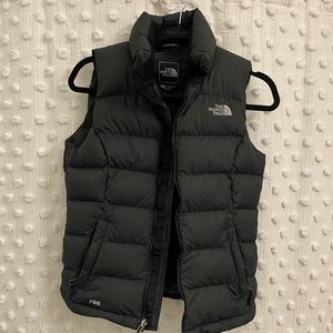 The North Face 700 Black Puffer Vest